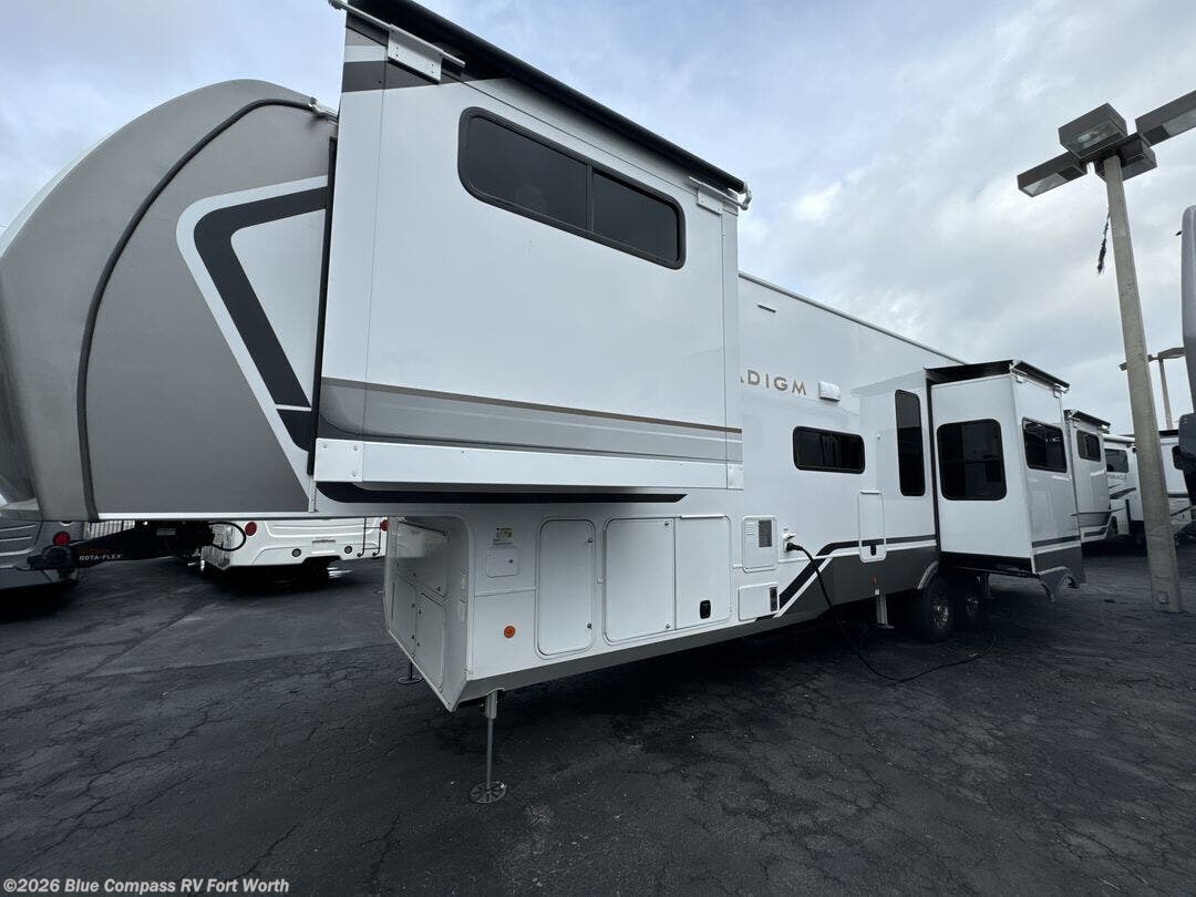 New 2025 Alliance RV Paradigm 395DS available in Fort Worth, Texas
