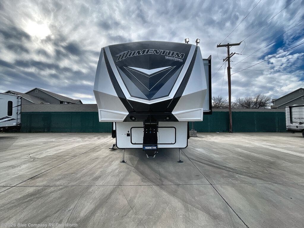 2024 Momentum 320G by Grand Design from Blue Compass RV Fort Worth in Fort Worth, Texas