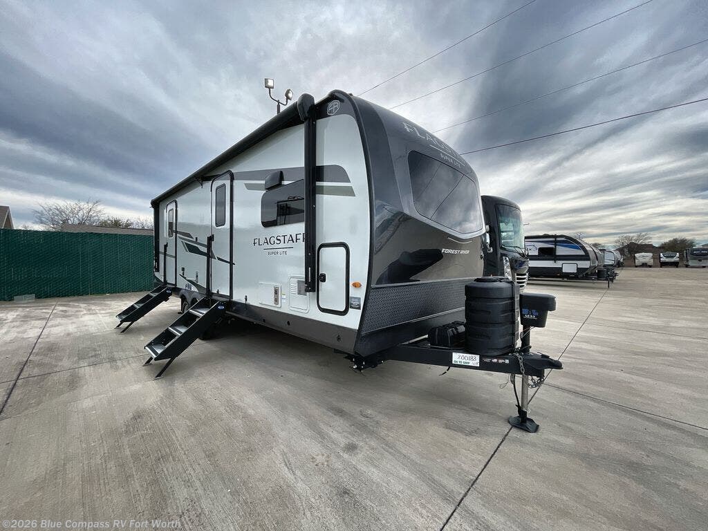 2025 Forest River Flagstaff Super Lite 26FKBS - New Travel Trailer For Sale by Blue Compass RV Fort Worth in Fort Worth, Texas