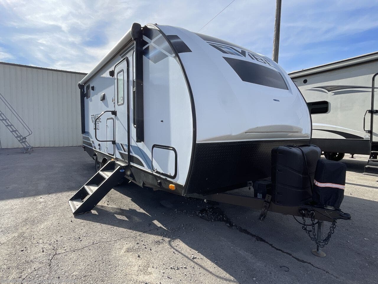 2021 Vibe 21BH by Forest River from Blue Compass RV Fort Worth in Fort Worth, Texas