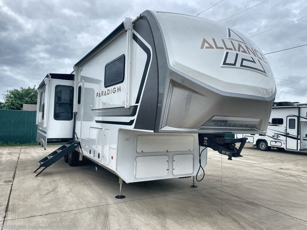 2026 Paradigm 310RL by Alliance RV from Blue Compass RV Fort Worth in Fort Worth, Texas