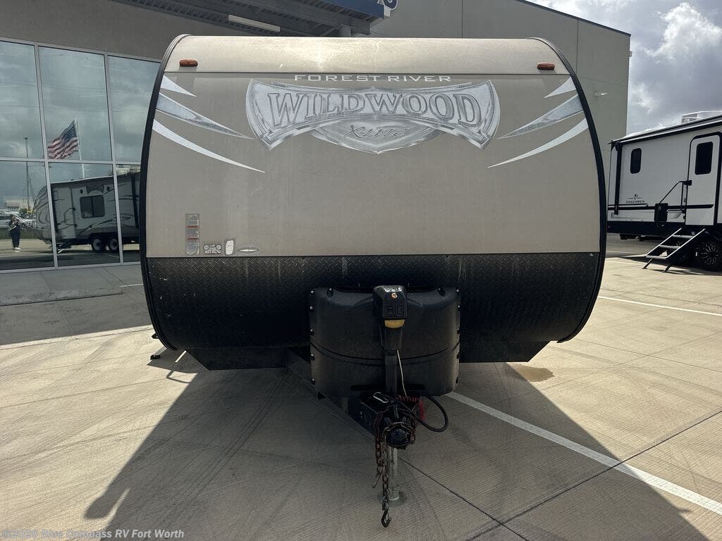 Used 2016 Forest River Wildwood X-Lite 201BHXL available in Fort Worth, Texas