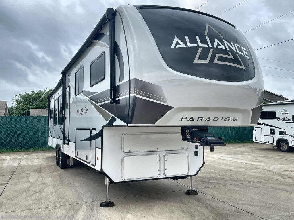2024 Paradigm 375RD by Alliance RV from Blue Compass RV Fort Worth in Fort Worth, Texas