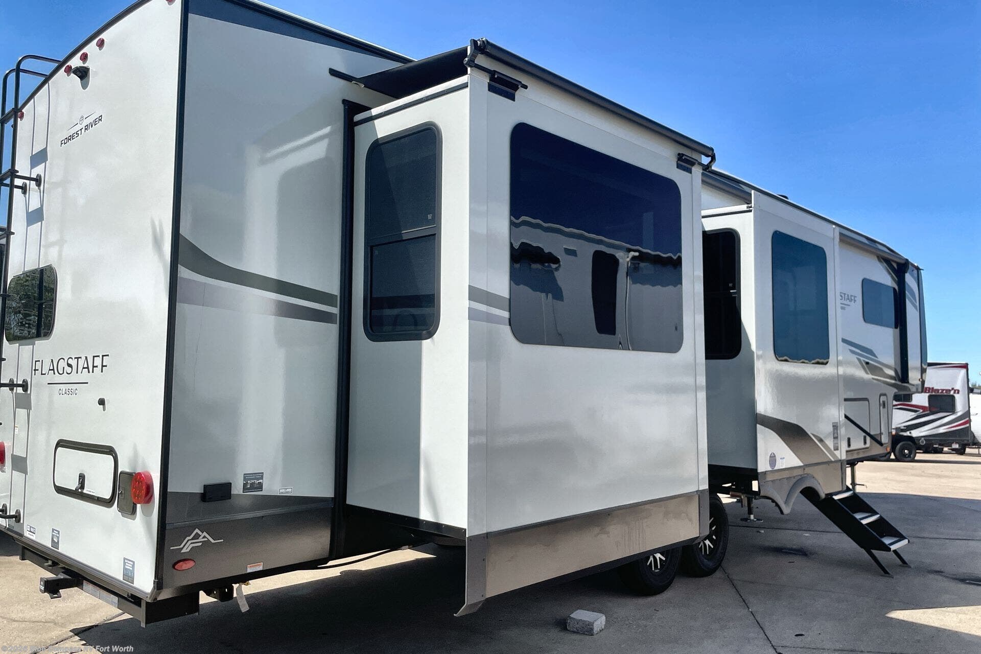 New 2026 Forest River Flagstaff Classic 404CRK available in Fort Worth, Texas