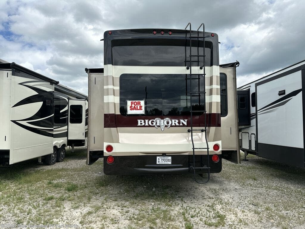 2016 Bighorn 3760EL by Heartland from Blue Compass RV Fort Worth in Fort Worth, Texas