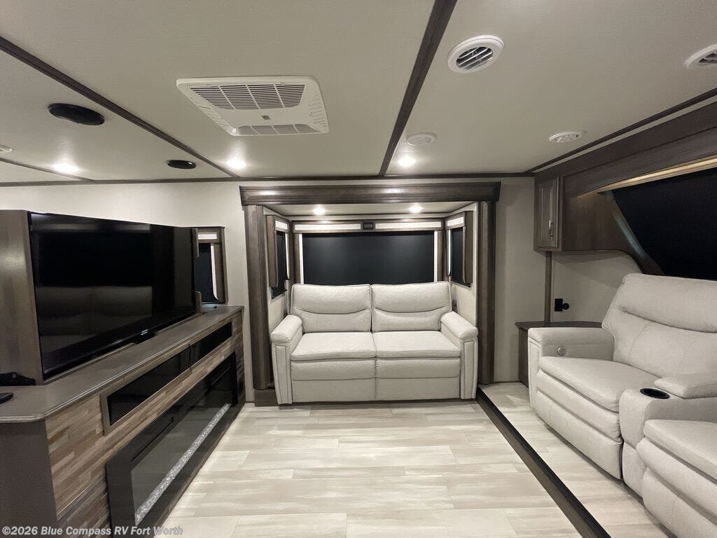 2022 Solitude 346FLS by Grand Design from Blue Compass RV Fort Worth in Fort Worth, Texas