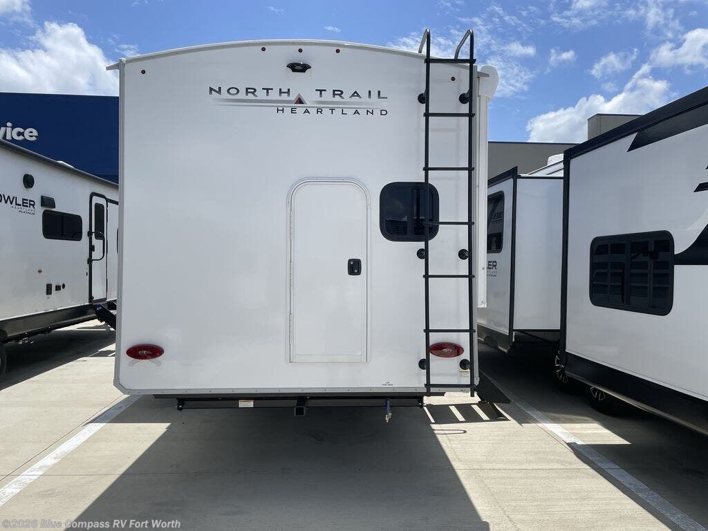 2027 North Trail 260DB by Heartland from Blue Compass RV Fort Worth in Fort Worth, Texas