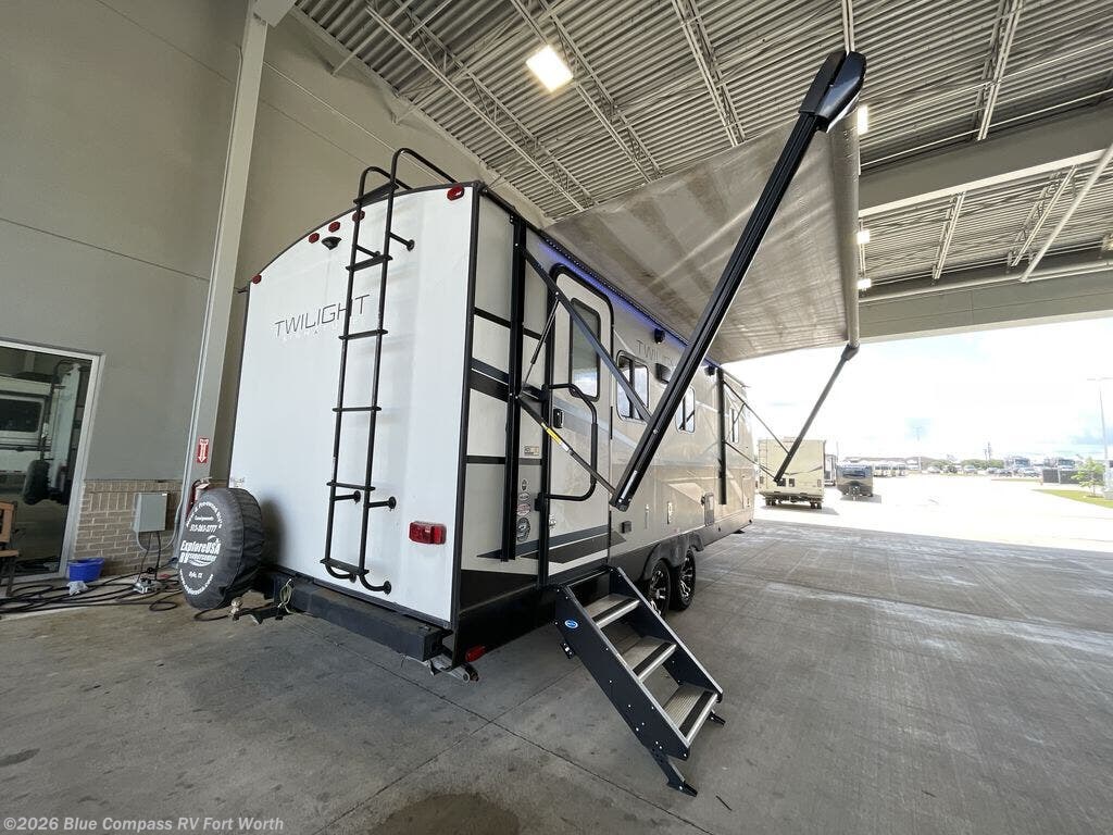 2021 Twilight Signature TWS 2100 by Cruiser RV from Blue Compass RV Fort Worth in Fort Worth, Texas