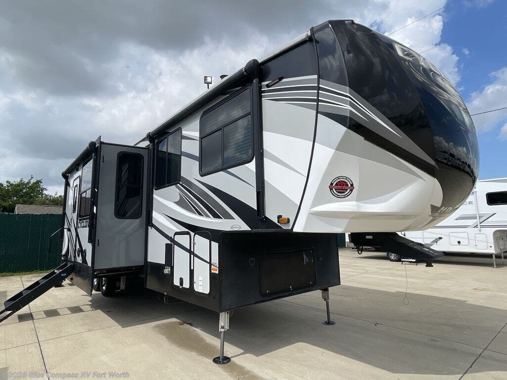 2018 Cyclone CY3600 by Heartland from Blue Compass RV Fort Worth in Fort Worth, Texas