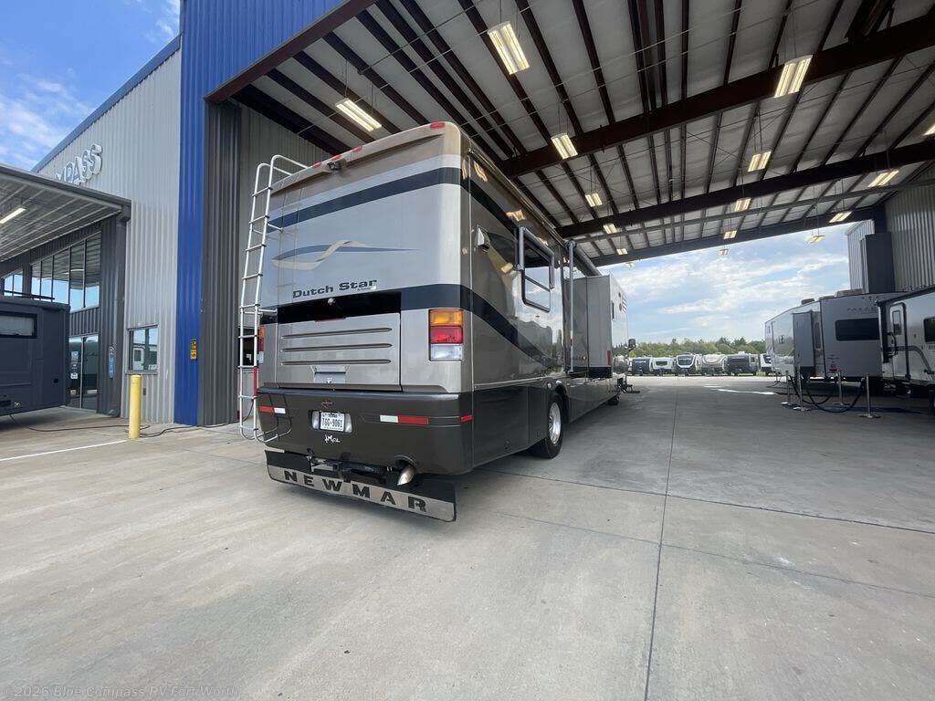 2004 Dutch Star 4009 by Newmar from Blue Compass RV Fort Worth in Fort Worth, Texas