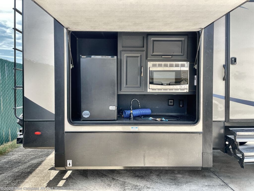 2021 Sandpiper 38FKOK by Forest River from Blue Compass RV Fort Worth in Fort Worth, Texas