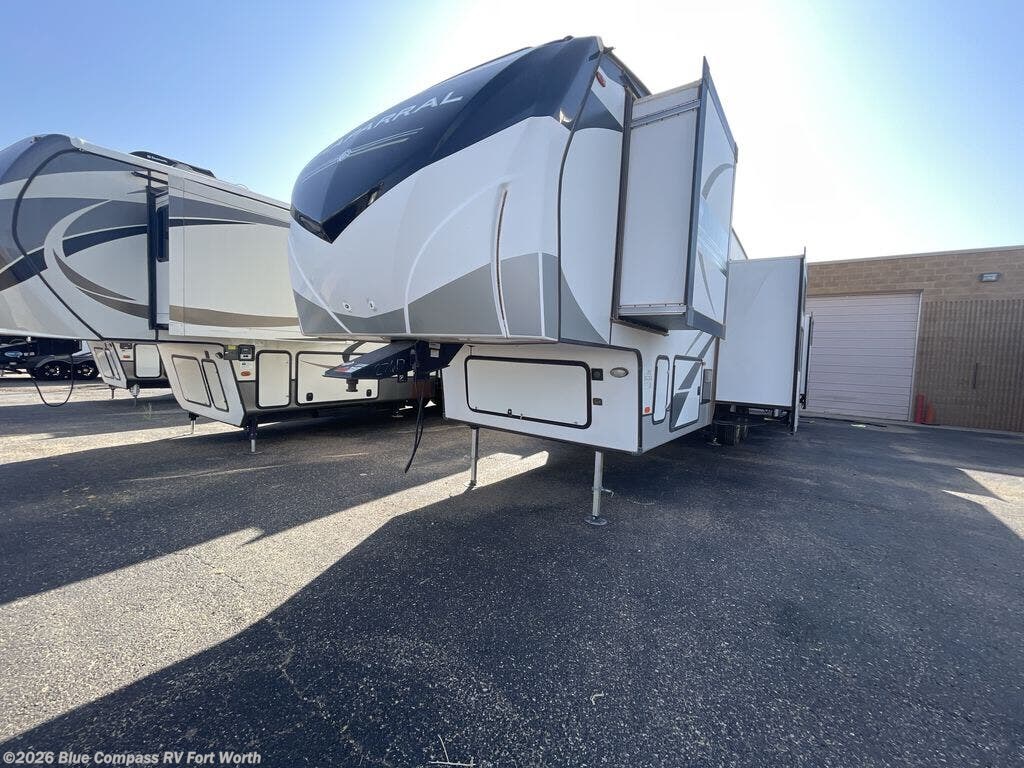 2022 Chaparral 373MBRB by Coachmen from Blue Compass RV Fort Worth in Fort Worth, Texas