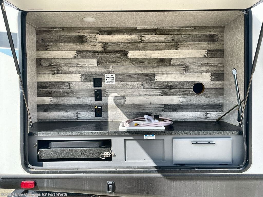 Used 2023 CrossRoads Volante 32SB available in Fort Worth, Texas