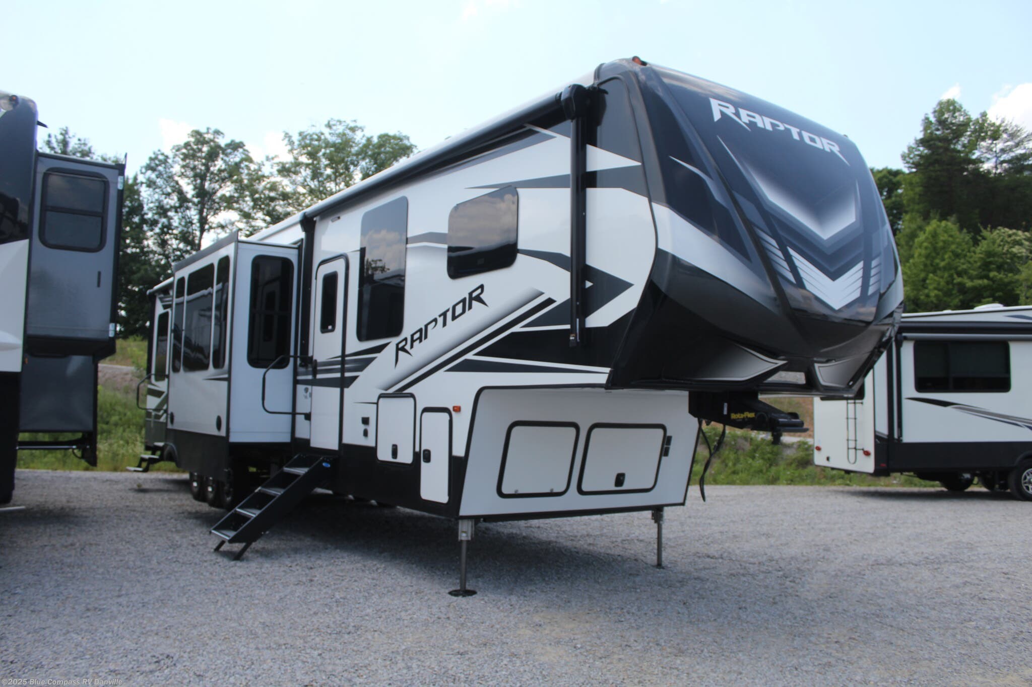 2021 Keystone Raptor 415 RV for Sale in Ringgold, VA 24586 RVKR11023