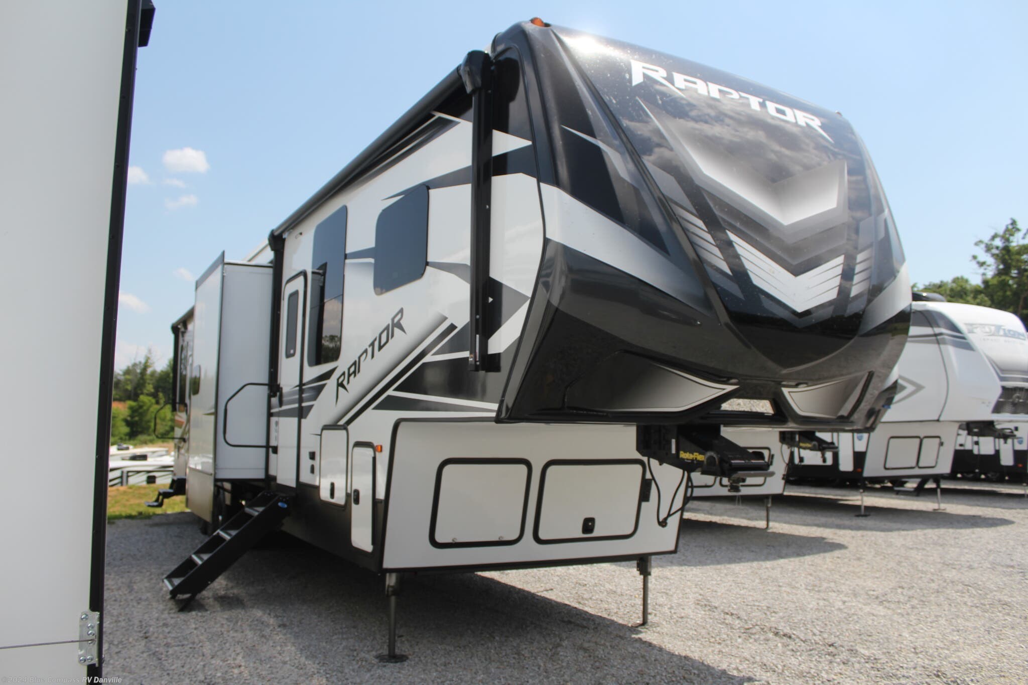 2021 Keystone Raptor 429 RV for Sale in Ringgold, VA 24586 | RVKR11040 ...