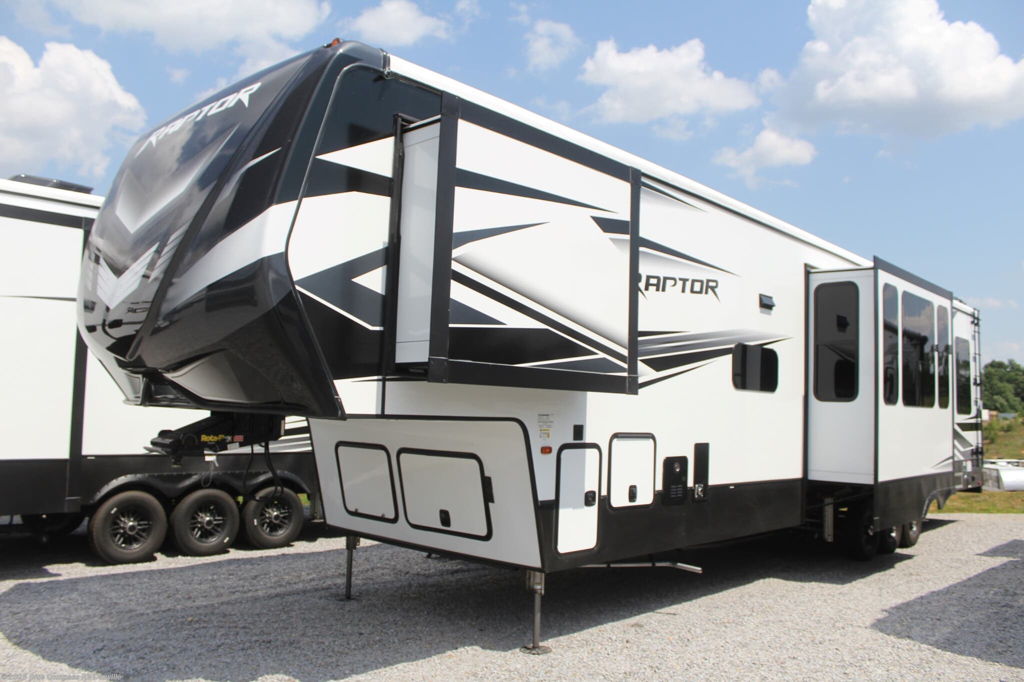 2021 Keystone Raptor 429 RV for Sale in Ringgold, VA 24586 RVKR11040