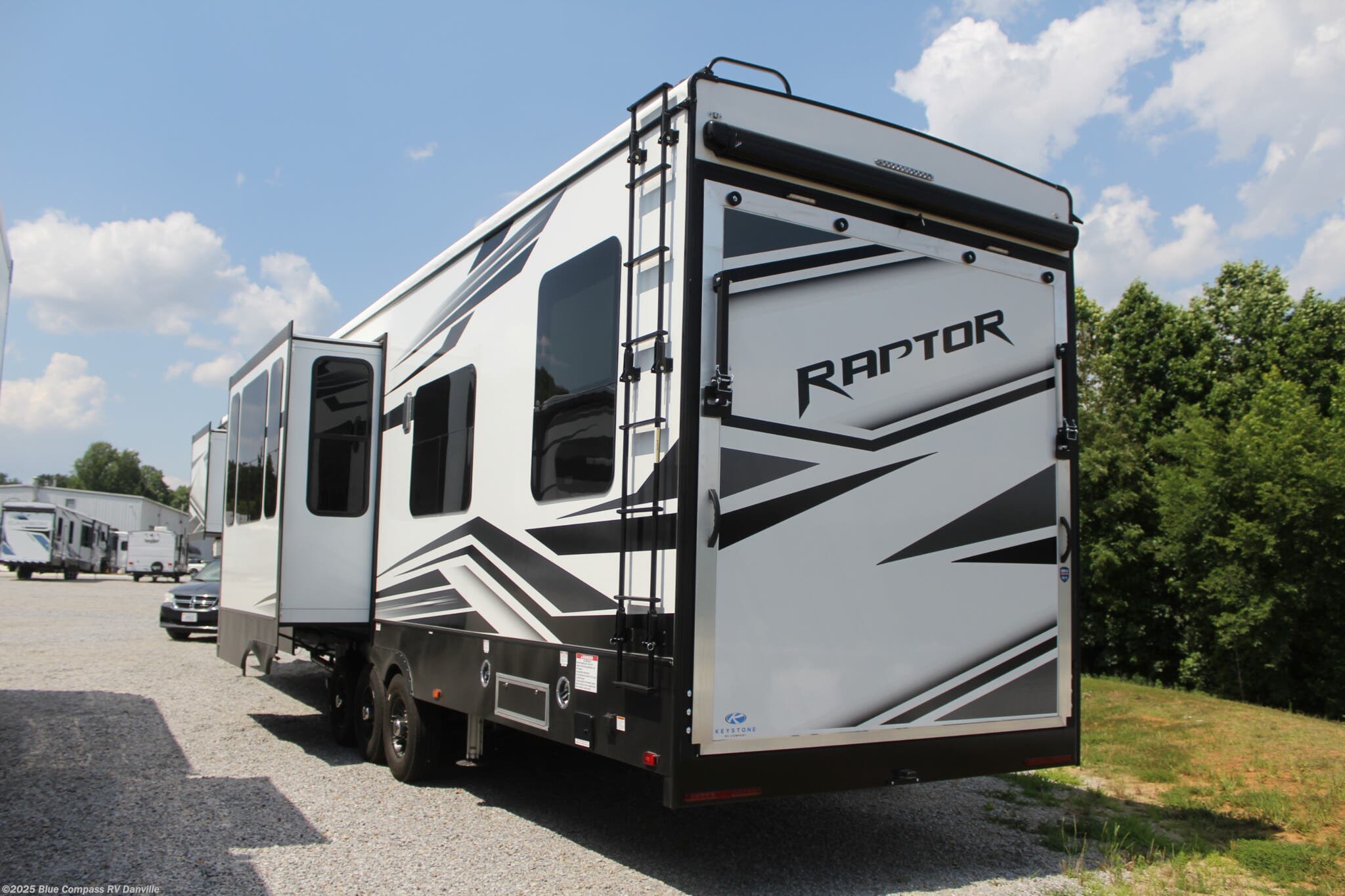 2021 Keystone Raptor 429 RV for Sale in Ringgold, VA 24586 RVKR11040
