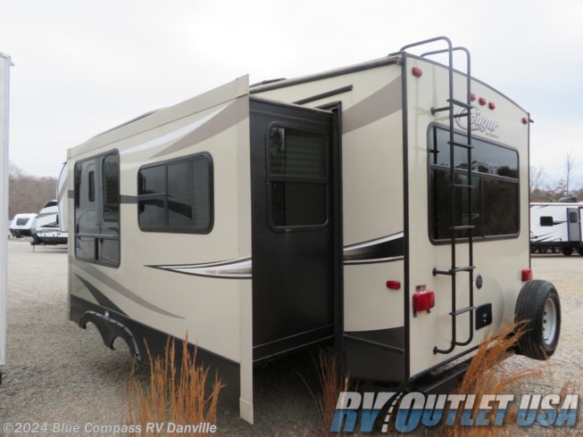 2017 Cougar XLite 26RLS by Keystone from RV Outlet USA in Ringgold, Virginia