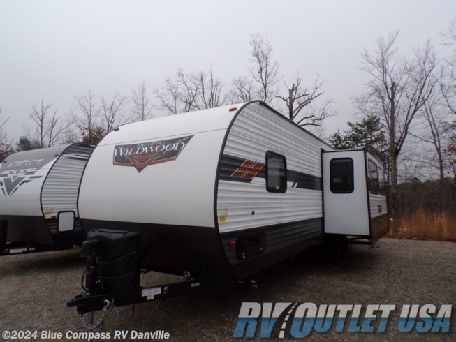 2022 Forest River Wildwood 29VBUD - New Travel Trailer For Sale by RV Outlet USA in Ringgold, Virginia features CO Detector, Battery Charger, Refrigerator, Stove, Surround Sound System
