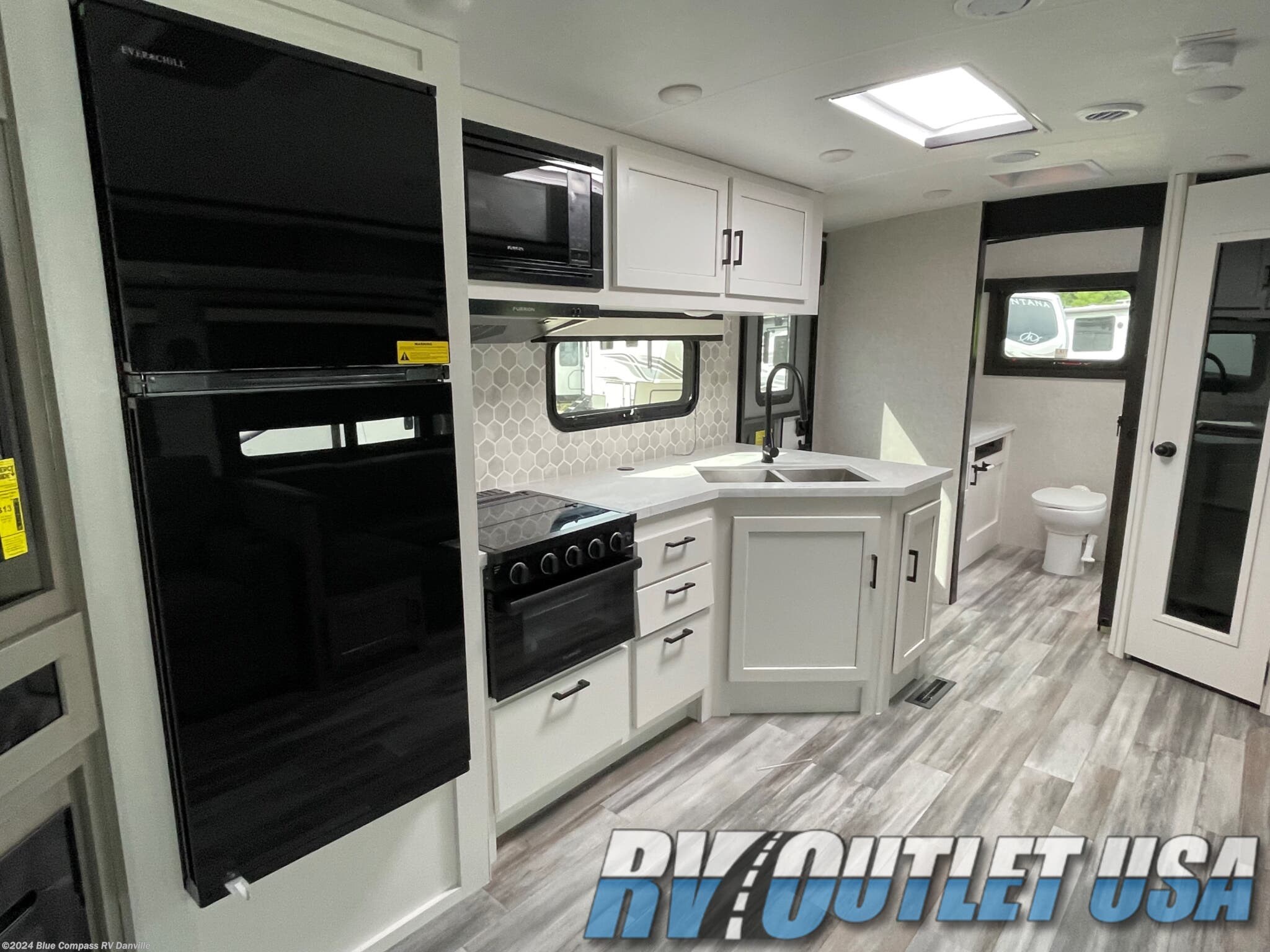 2024 Jayco White Hawk 27RB RV for Sale in Ringgold, VA 24586 T71018