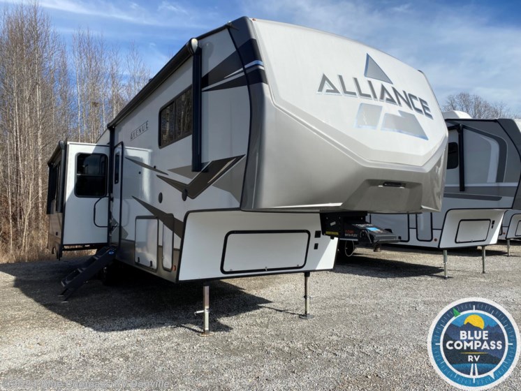 New 2023 Alliance RV Avenue 32RLS available in Ringgold, Virginia