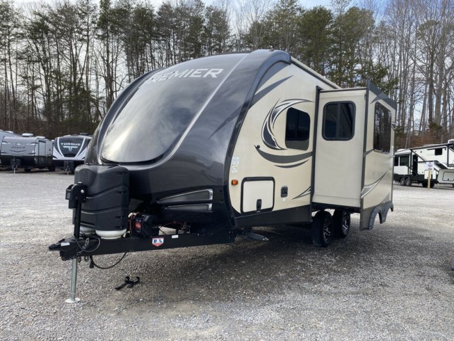2018 Keystone Bullet Ultra Lite 19FBP - Used Travel Trailer For Sale by Blue Compass RV Danville in Ringgold, Virginia