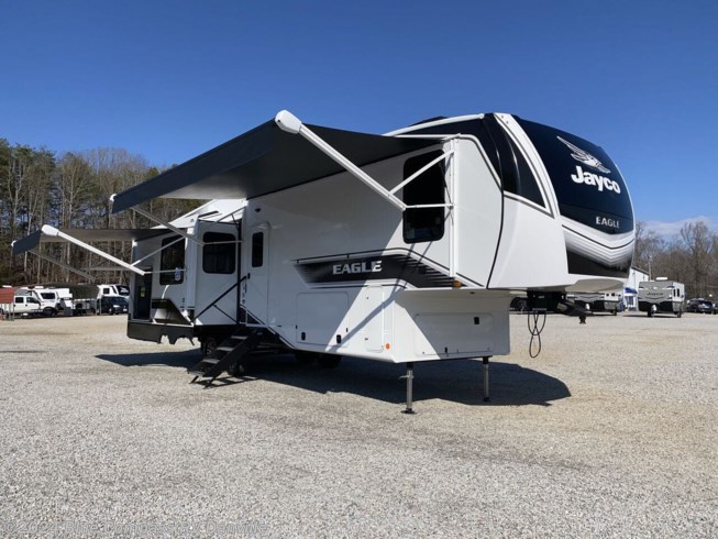 New 2024 Jayco Eagle 317RLOK available in Ringgold, Virginia