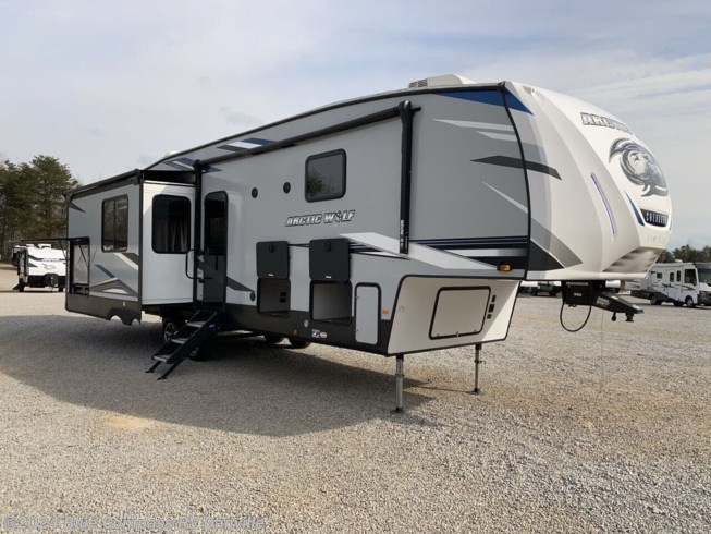 2021 Cherokee Arctic Wolf 3550 SUITE by Forest River from Blue Compass RV Danville in Ringgold, Virginia