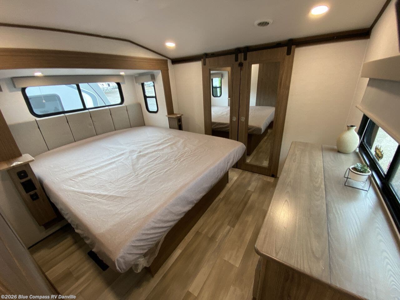 New 2024 Alliance RV Avenue 32RLS available in Ringgold, Virginia