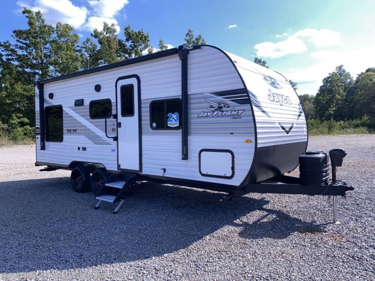 New 2025 Jayco Jay Flight SLX 210QB available in Ringgold, Virginia