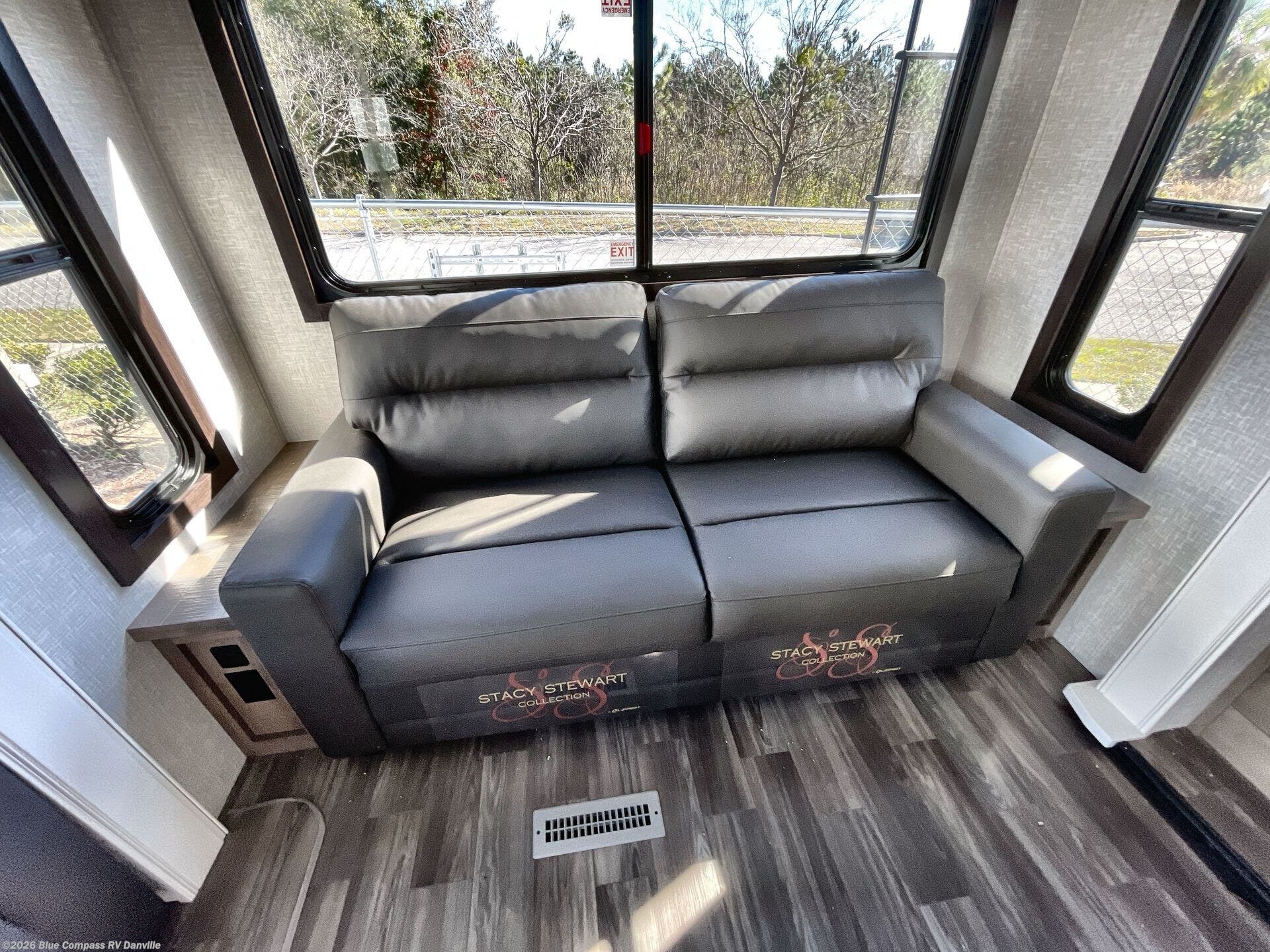 2025 Jayco Eagle 355MBQS RV for Sale in Ringgold, VA 24586 | T99739 ...
