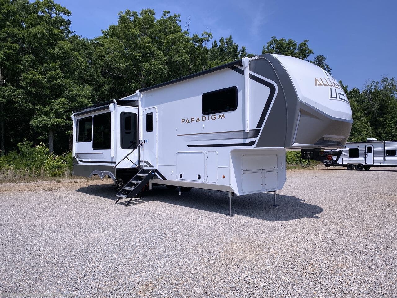 2025 Paradigm 310RL by Alliance RV from Blue Compass RV Danville in Ringgold, Virginia