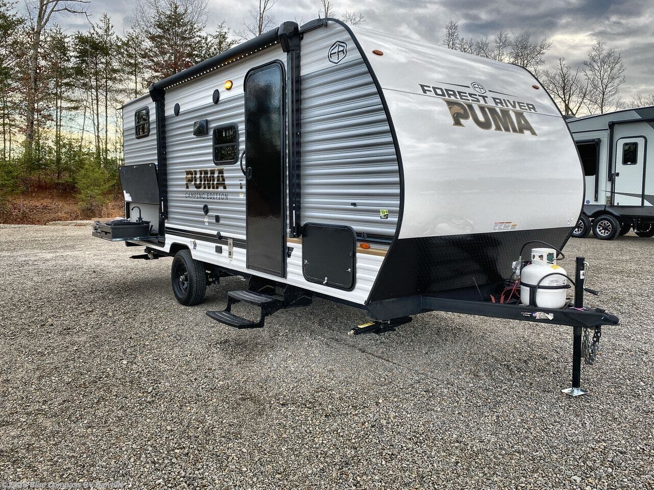 2025 Puma Camping Edition 18BHCE by Palomino from Blue Compass RV Danville in Ringgold, Virginia