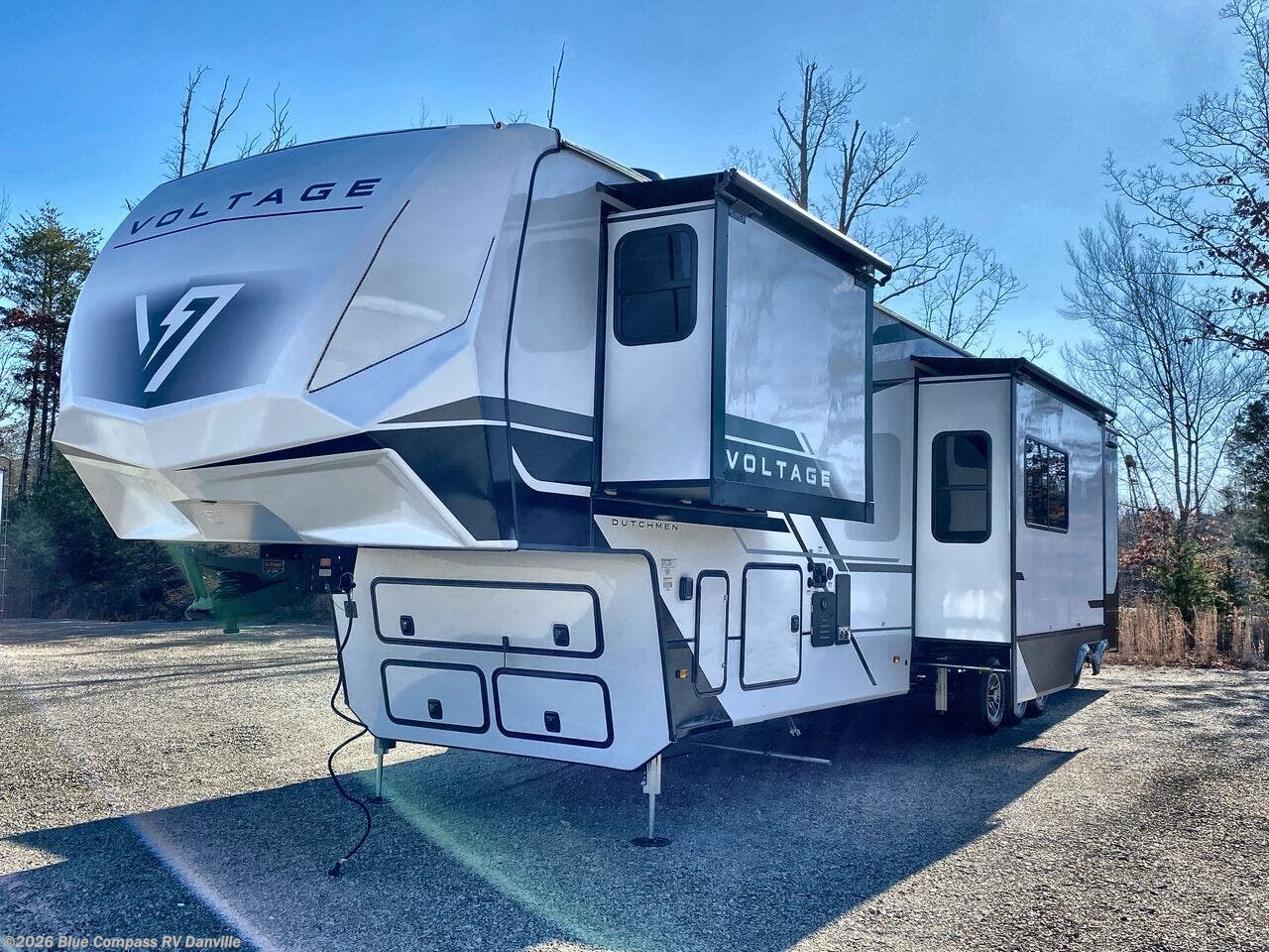 New 2026 Dutchmen Voltage V-Series 4250 available in Ringgold, Virginia