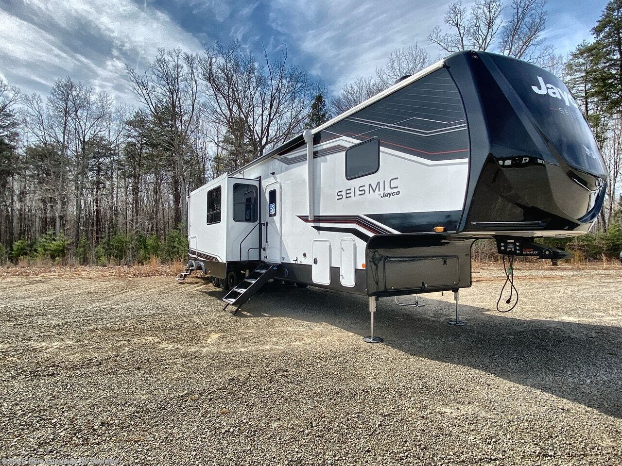 2026 Seismic 399 by Jayco from Blue Compass RV Danville in Ringgold, Virginia