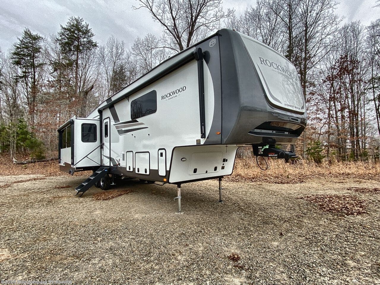 2026 Rockwood Signature 401SFB by Forest River from Blue Compass RV Danville in Ringgold, Virginia