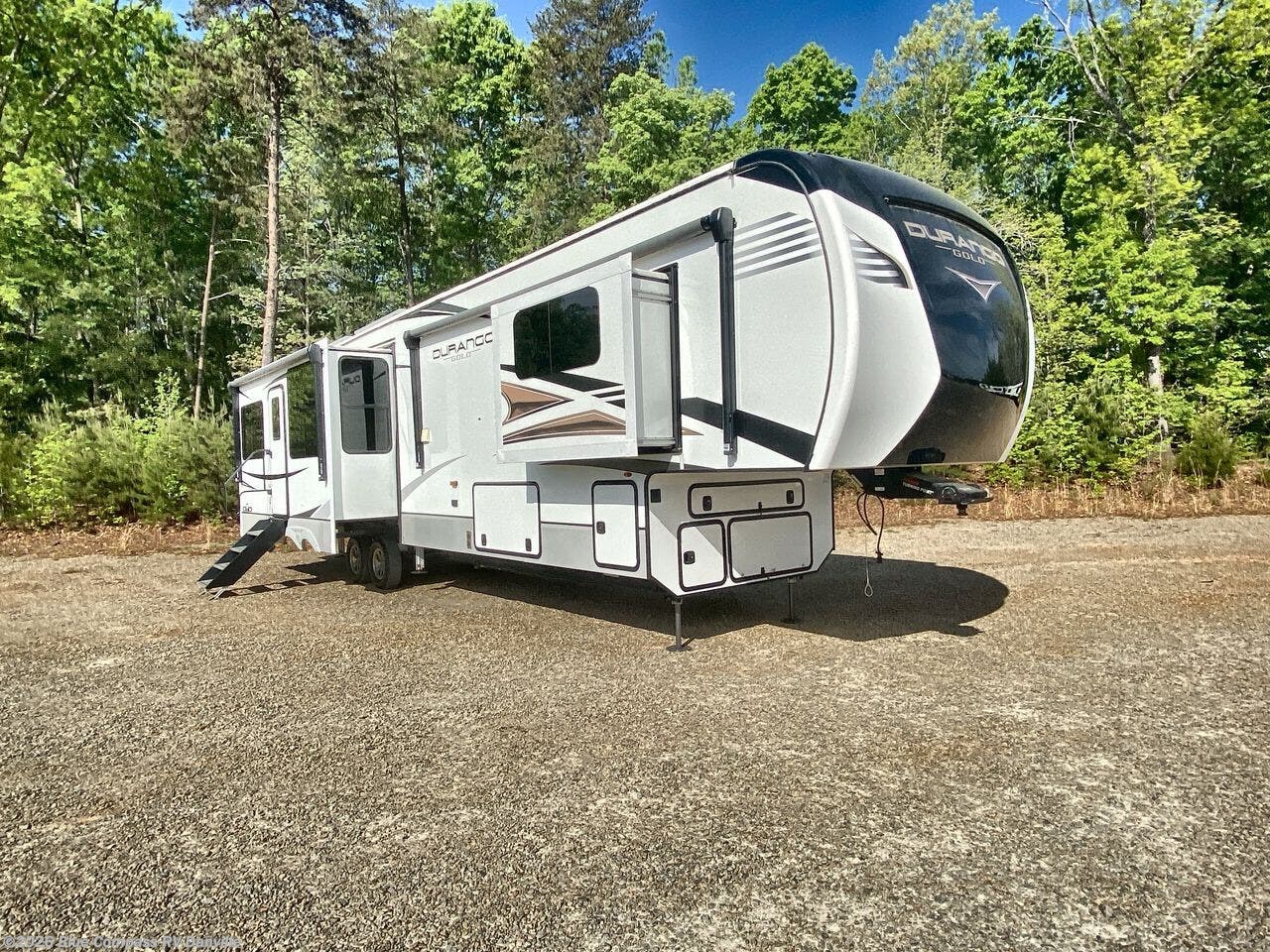 2023 Durango Gold G383RLQ by K-Z from Blue Compass RV Danville in Ringgold, Virginia