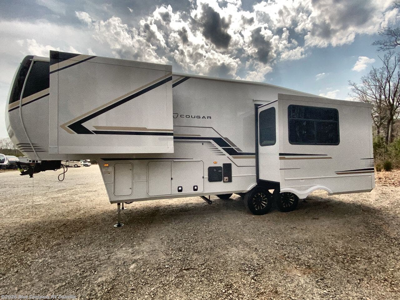 2026 Cougar 260MLE by Keystone from Blue Compass RV Danville in Ringgold, Virginia