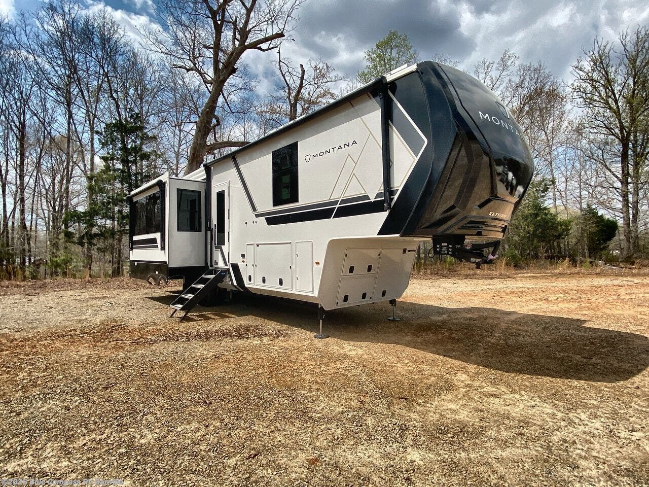 2026 Montana 3100RL by Keystone from Blue Compass RV Danville in Ringgold, Virginia