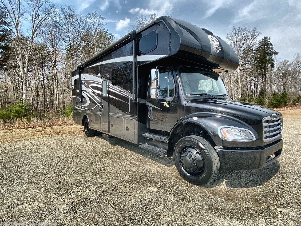 2025 Nexus Wraith 30F - Used Super C For Sale by Blue Compass RV Danville in Ringgold, Virginia