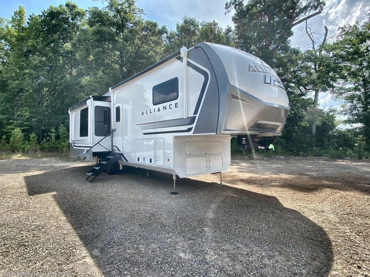 2027 Paradigm 312RK by Alliance RV from Blue Compass RV Danville in Ringgold, Virginia