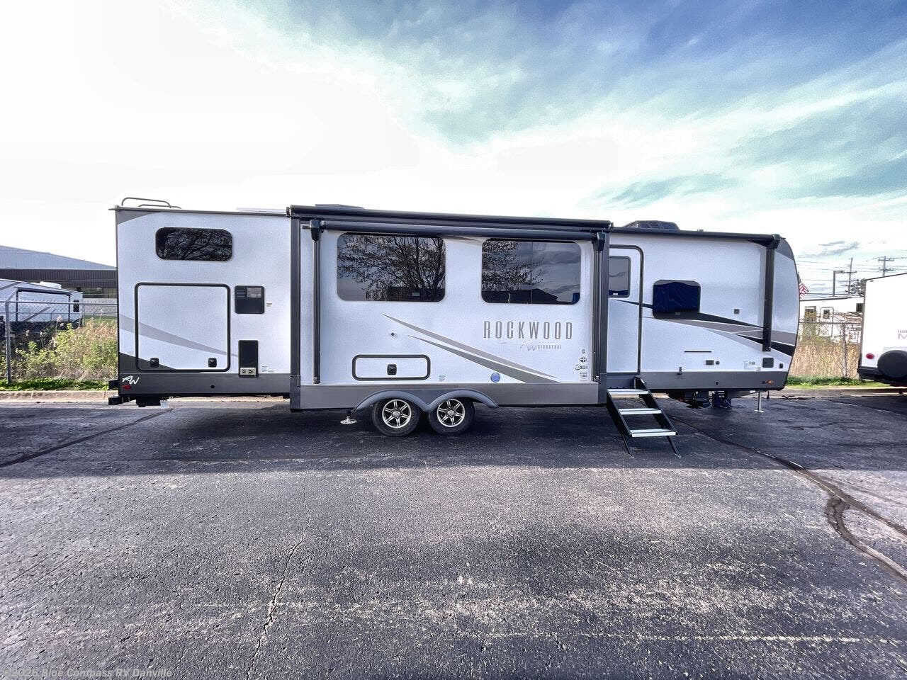 New 2025 Forest River Rockwood Signature 8336BH available in Ringgold, Virginia