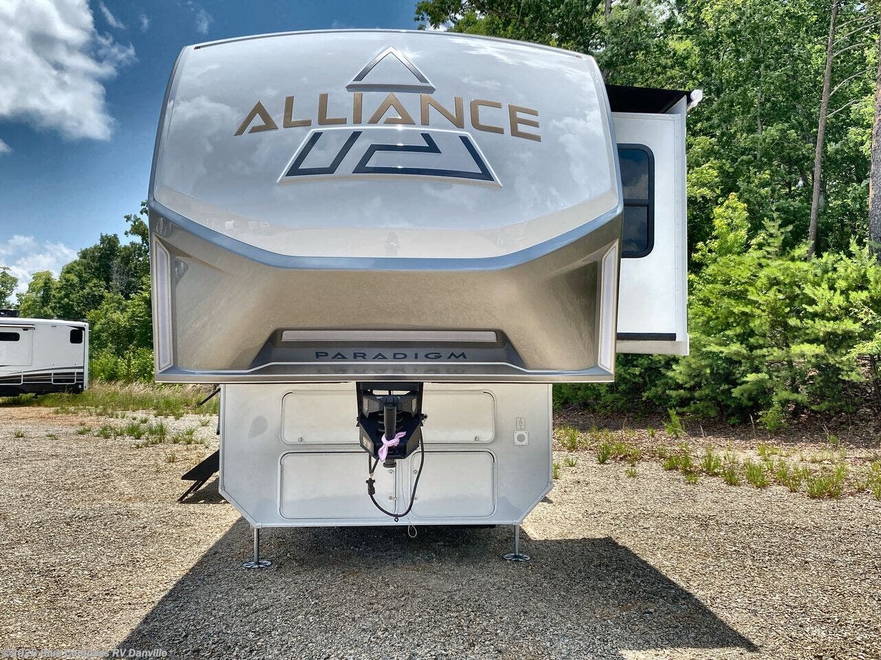 New 2027 Alliance RV Paradigm 310RL available in Ringgold, Virginia