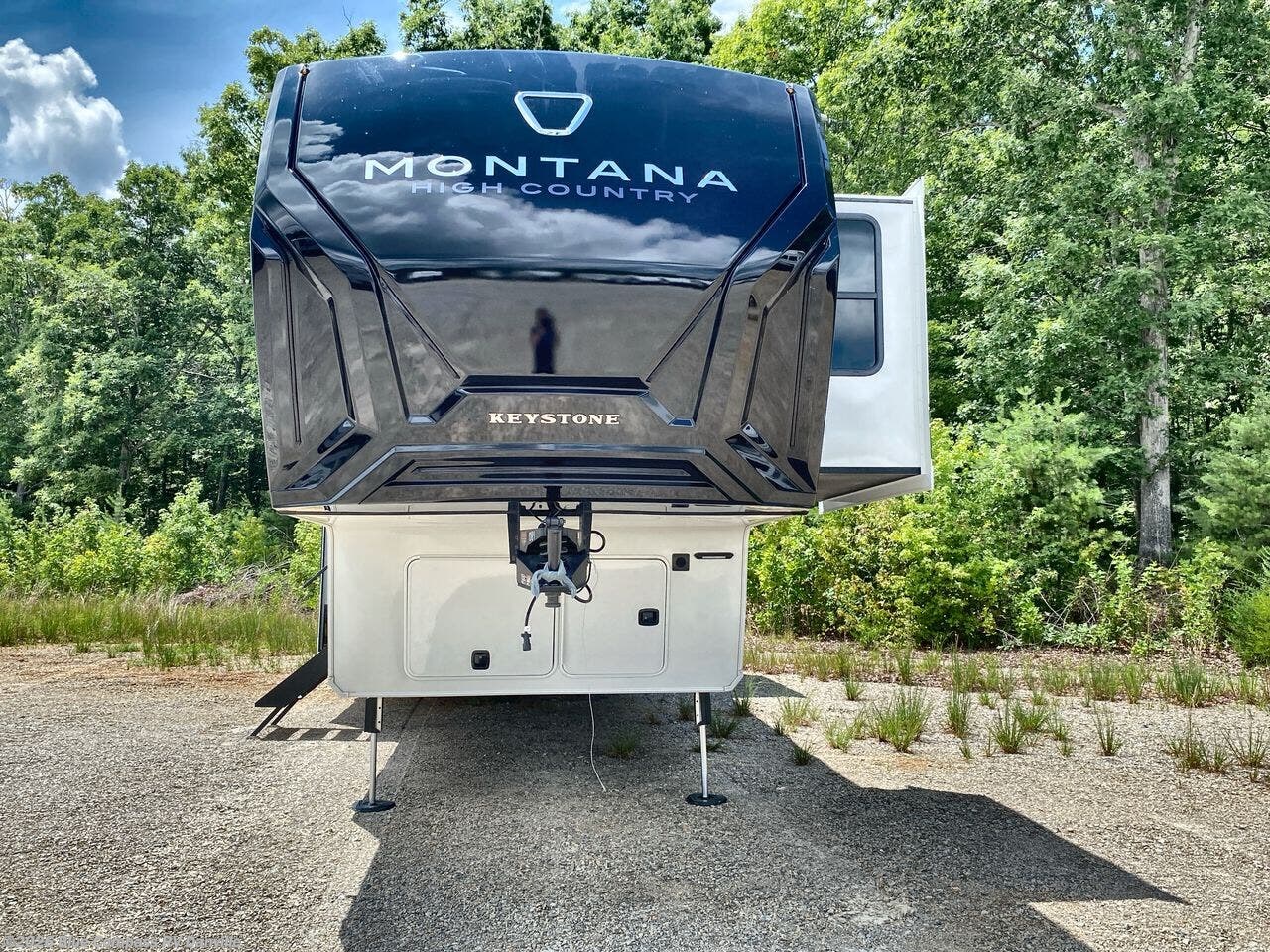 New 2027 Keystone Montana High Country 391TB available in Ringgold, Virginia