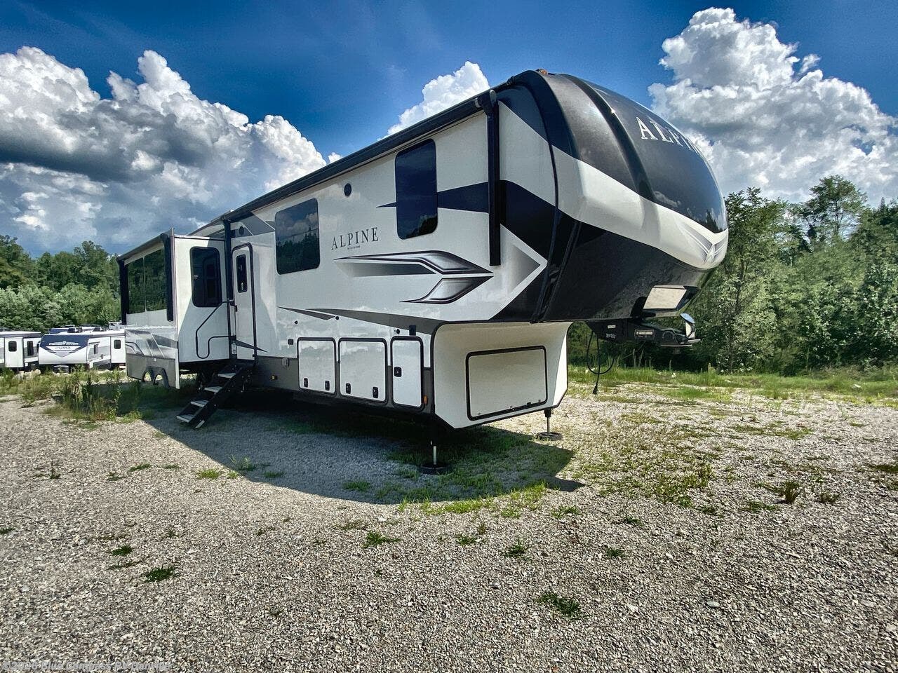 2022 Alpine 3910RK by Keystone from Blue Compass RV Danville in Ringgold, Virginia