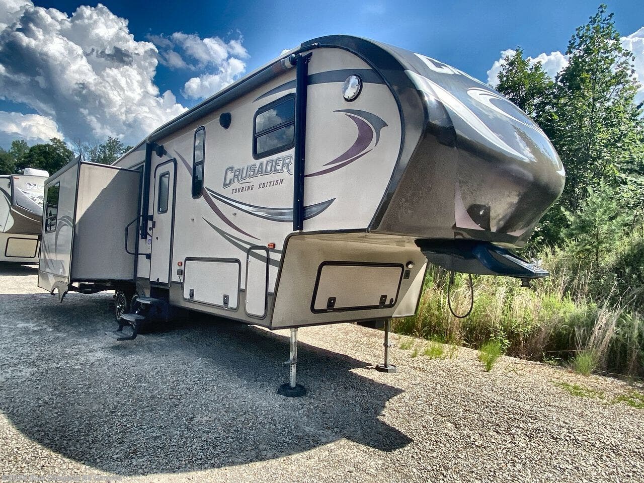 2015 Crusader 294RLT by Prime Time from Blue Compass RV Danville in Ringgold, Virginia