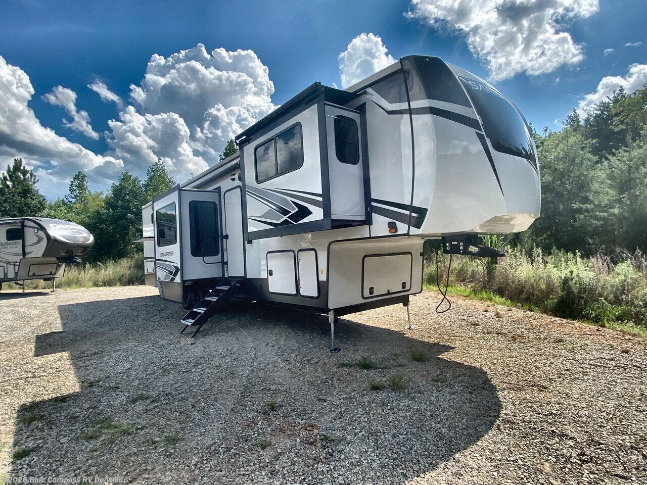 2024 Sandpiper Luxury 391FLRB by Forest River from Blue Compass RV Danville in Ringgold, Virginia