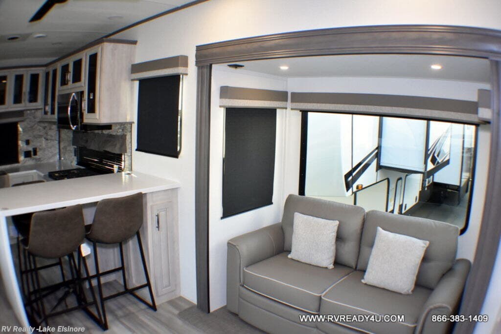 2024 Forest River Sandpiper 3800RK RV for Sale in Lake Elsinore, CA