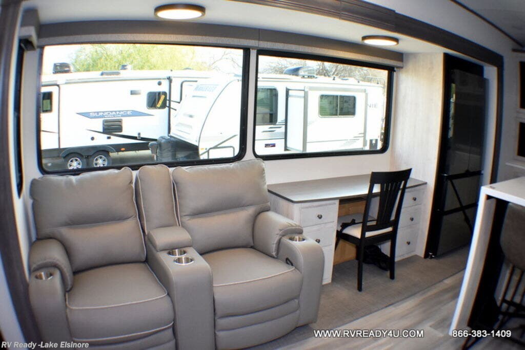 2024 Forest River Sandpiper 3800RK RV for Sale in Lake Elsinore, CA
