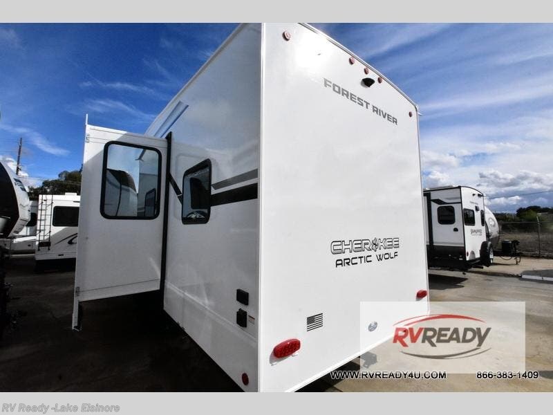 New 2026 Forest River Cherokee Arctic Wolf 287BH available in Lake Elsinore, California